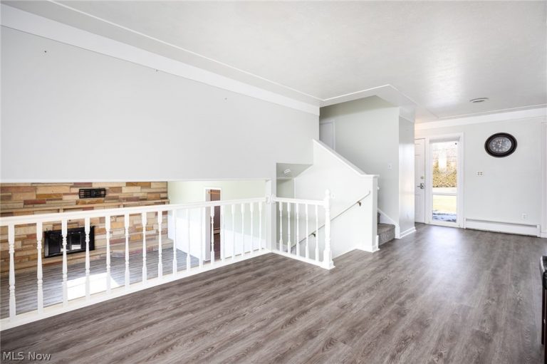 5220 Center Road, Brunswick Hills, OH - Photo 4