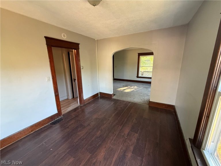1033 Olive Avenue, Warren, OH - Photo 6