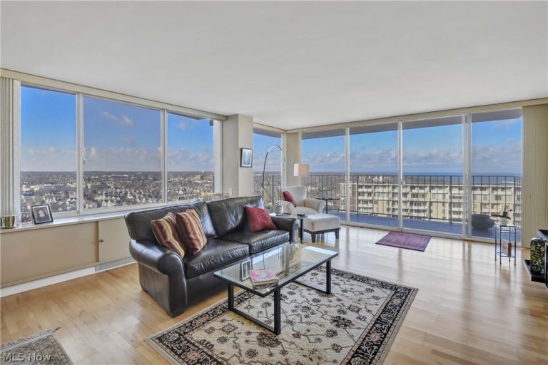 12700 Lake Avenue #2602, Lakewood, OH - Photo 4