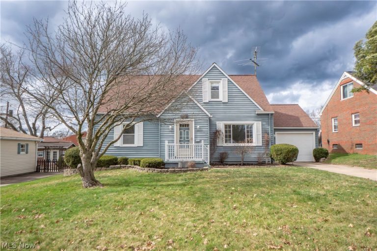 2528 Haven Boulevard, Cuyahoga Falls, OH, 44223