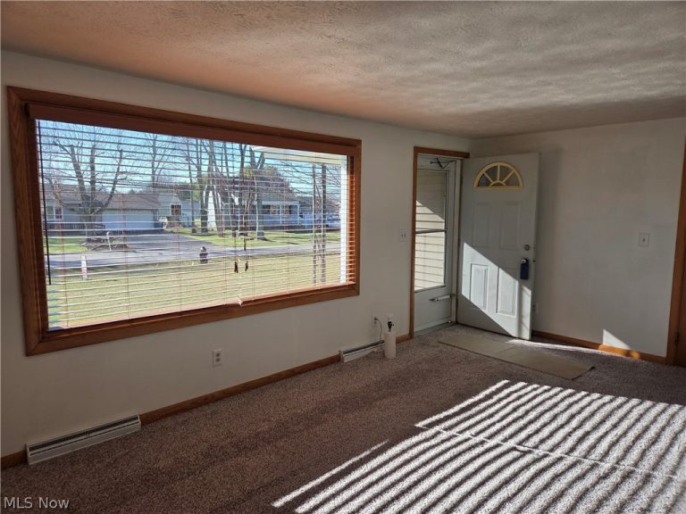 12 Sandy Drive, New Middletown, OH - Photo 5