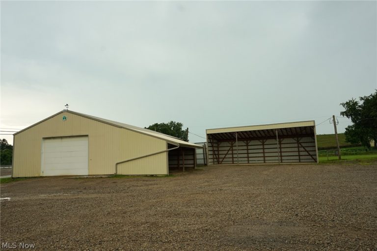 12955 N Pike Rd, Mount Perry, OH, 43762