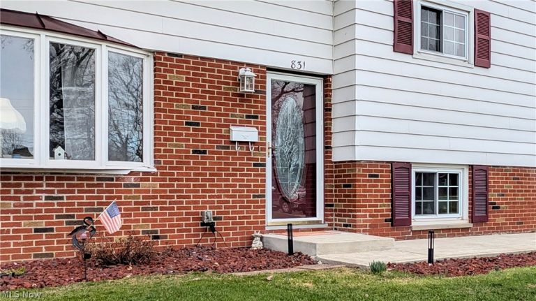 831 Mill Street, Conneaut, OH - Photo 2