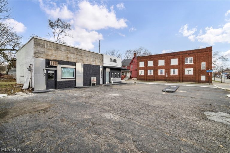 8400-8402 Cedar Avenue, Cleveland, OH - Photo 4