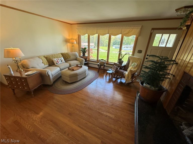 6145 Wolf Run Road, Dennison, OH - Photo 4