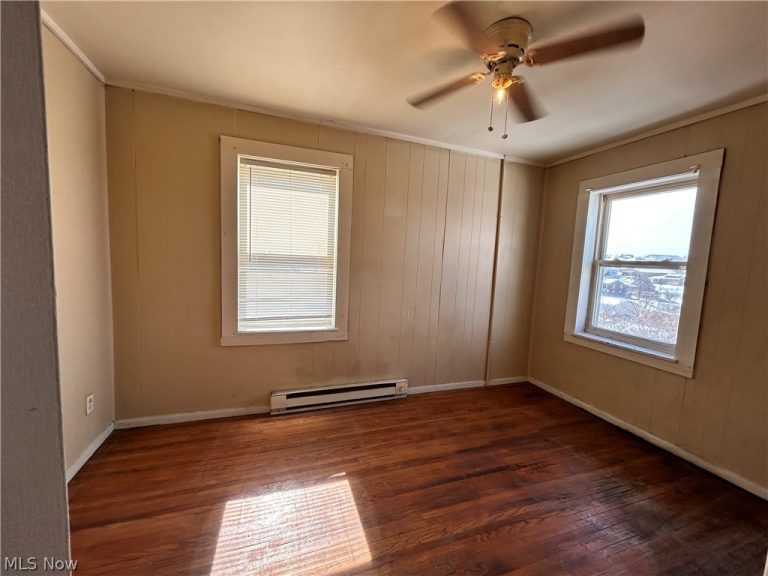 106 12th #Apt 1, Weirton, WV - Photo 4