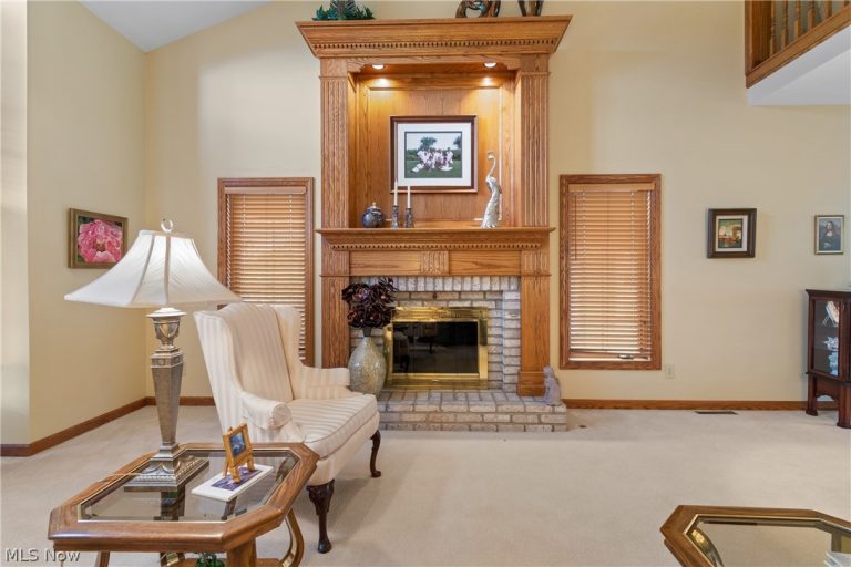 2043 Kingscote Circle, North Canton, OH - Photo 5