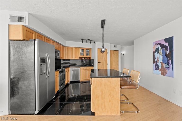 2222 Detroit Avenue #708, Cleveland, OH - Photo 5