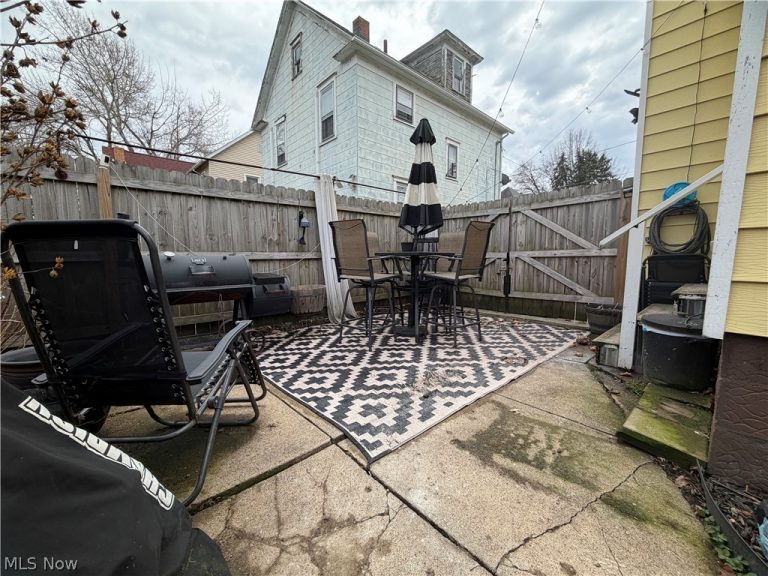 343 Columbia Street, Alliance, OH - Photo 6