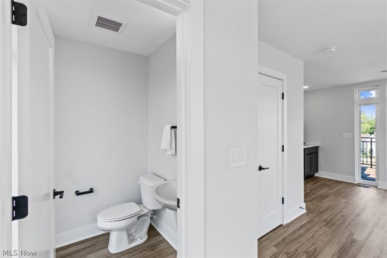 1893 Coltman Road #10, Cleveland, OH - Photo 6