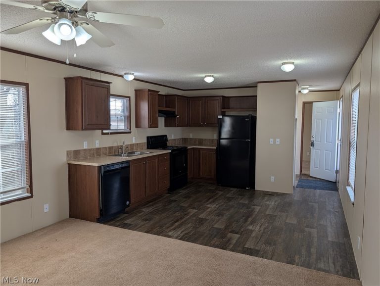 230 Cedar Brook Drive, Elyria, OH - Photo 2