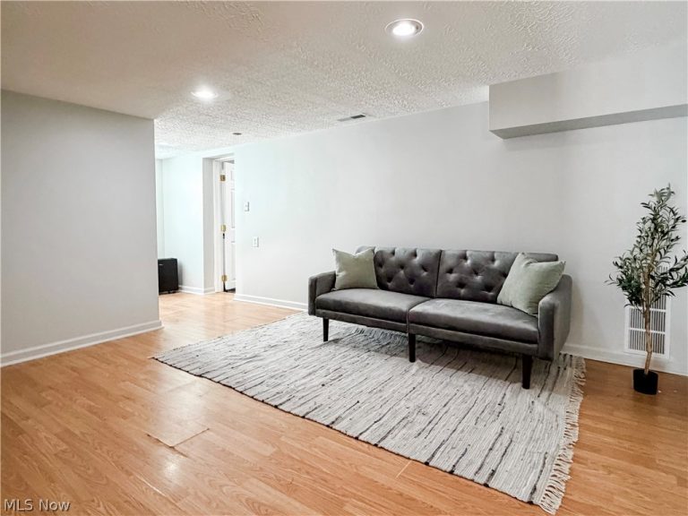 3504 Hemlock Avenue, Parkersburg, WV - Photo 5