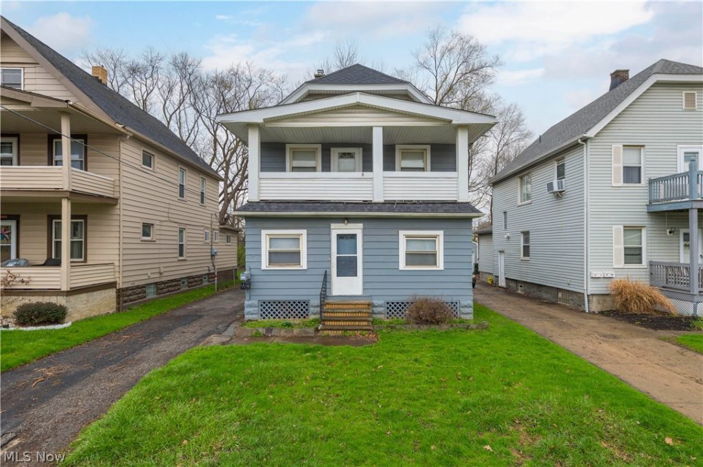 4004 52nd Street, Newburgh Heights, OH