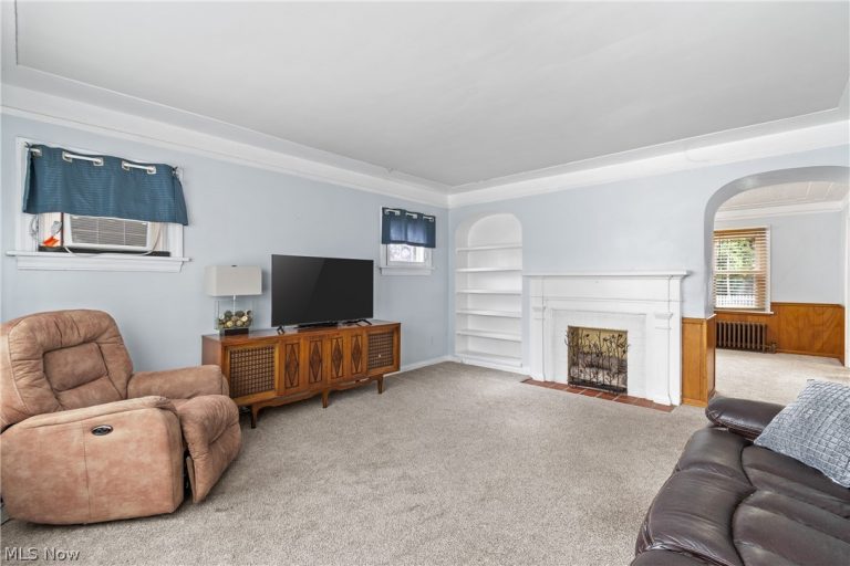 2330 16th Street, Cuyahoga Falls, OH - Photo 3