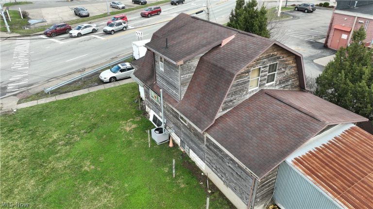 806 24th Street, Parkersburg, WV - Photo 2