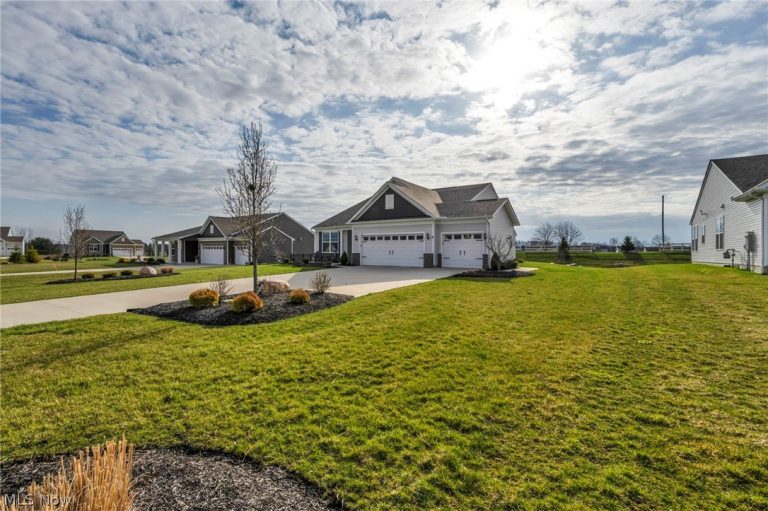 3169 Sharon Court, Medina, OH - Photo 3