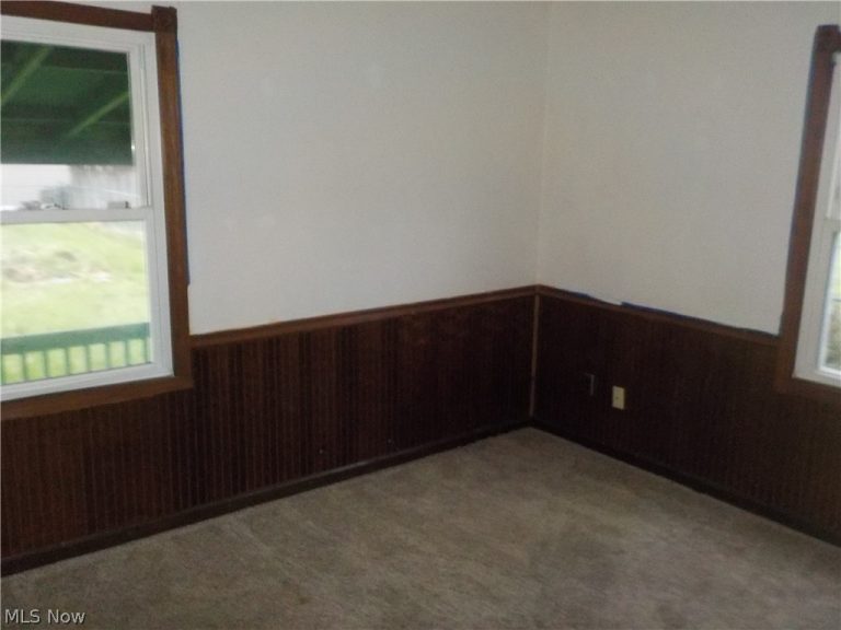 2456 37th Street, Lorain, OH - Photo 6