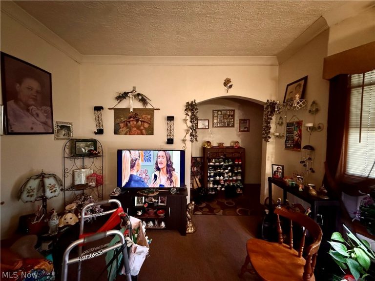 412 146th Street, Cleveland, OH - Photo 6