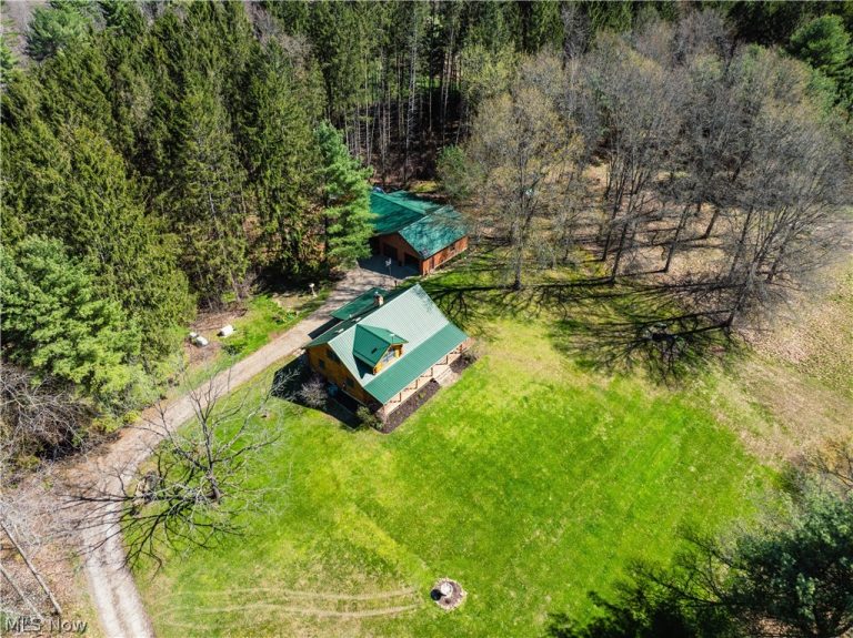 31370 Cadiz Dennison Road, Uhrichsville, OH - Photo 4