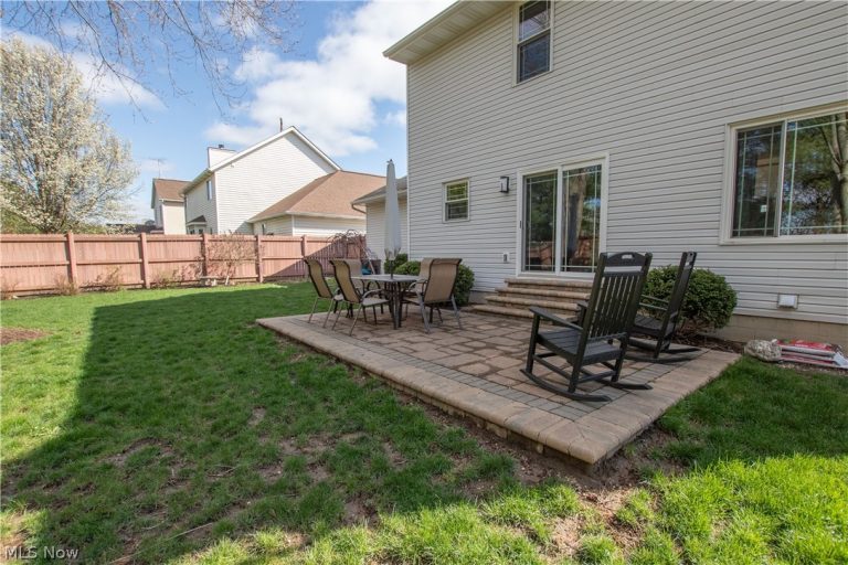 3412 Squires Bend, Cuyahoga Falls, OH - Photo 4