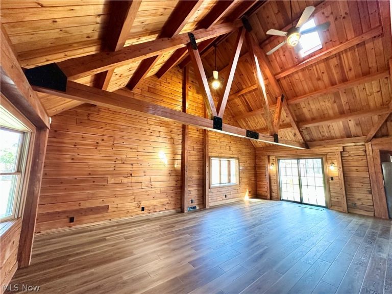 52 Wabash Lane, Weirton, WV - Photo 2