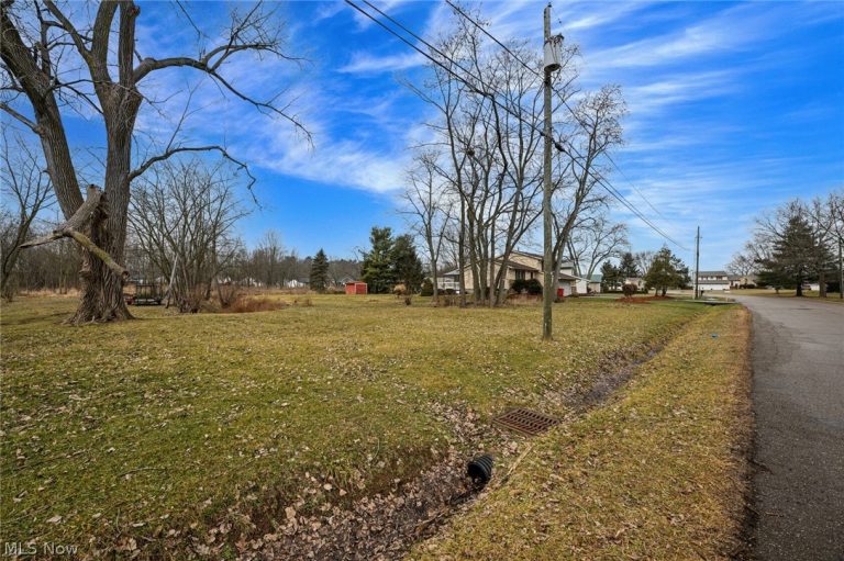 4707 Eastland Avenue, Louisville, OH - Photo 5