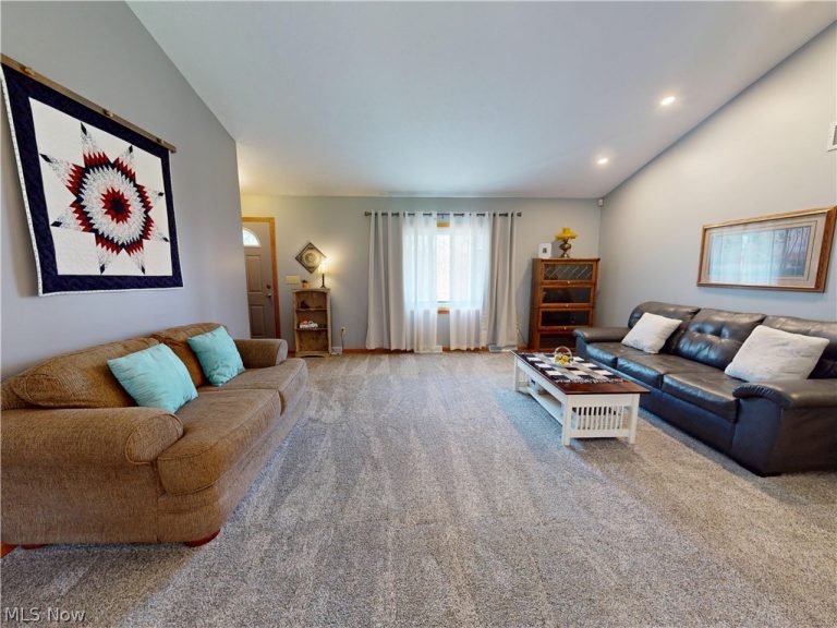 10415 Penniman Drive, Chardon, OH - Photo 5