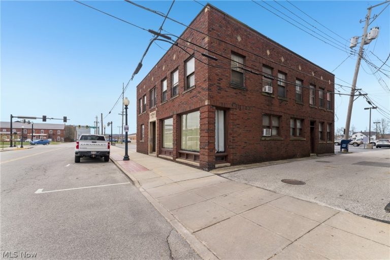 70 4th Street, Barberton, OH - Photo 4