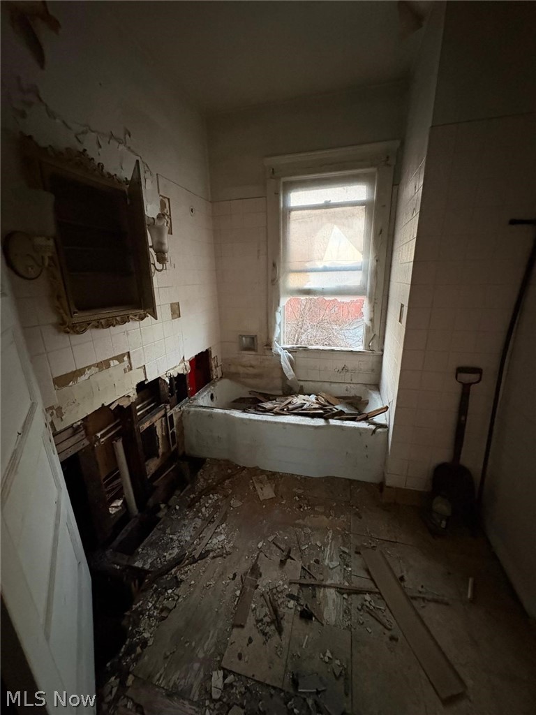 5611 Grand Avenue, Cleveland, OH - Photo 6