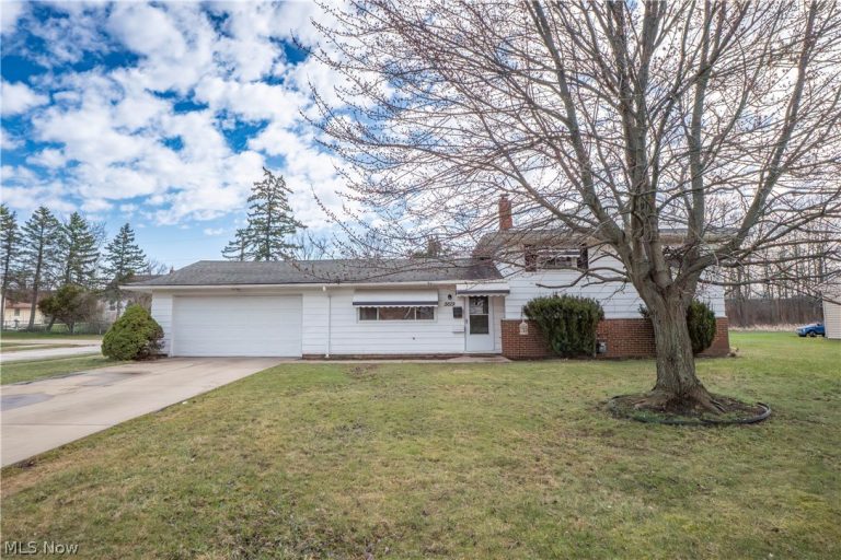 5619 Meadow Lane, Bedford, OH - Photo 2