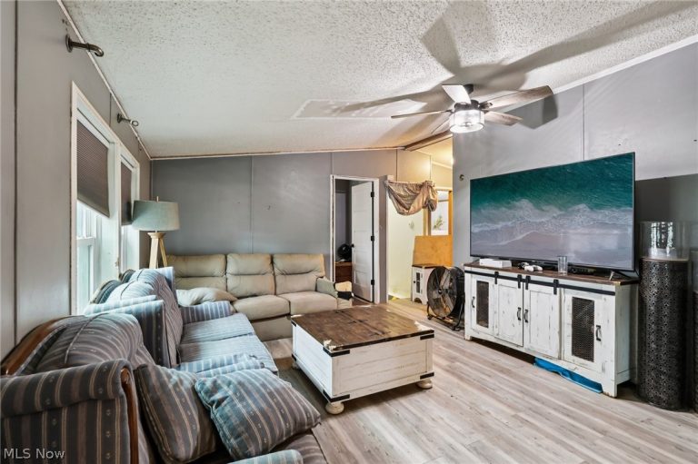 48945 State Route 154, Rogers, OH - Photo 6