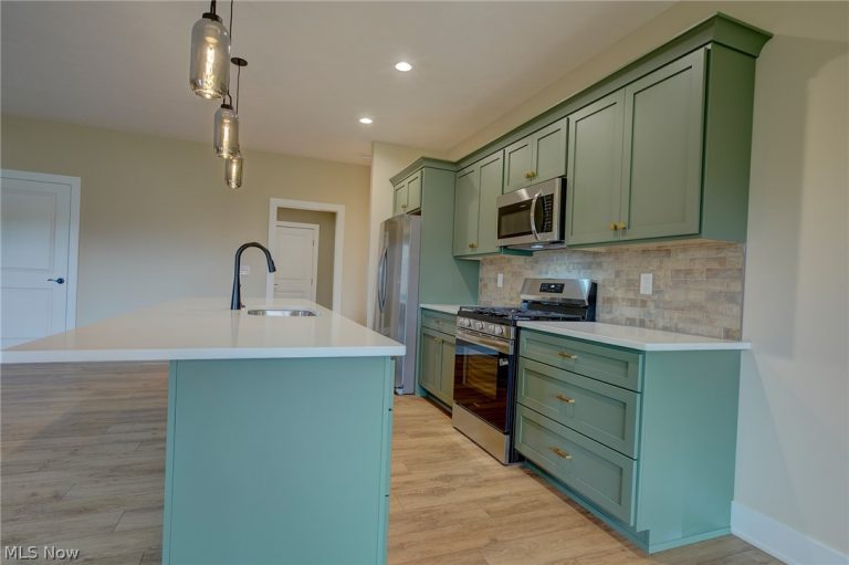 435 Granger Road, Medina, OH - Photo 8