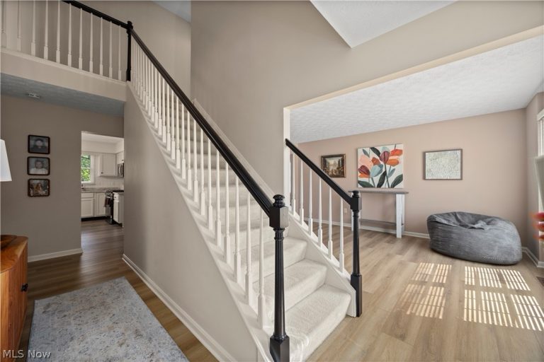 945 Red Tailed Lane, Amherst, OH - Photo 2