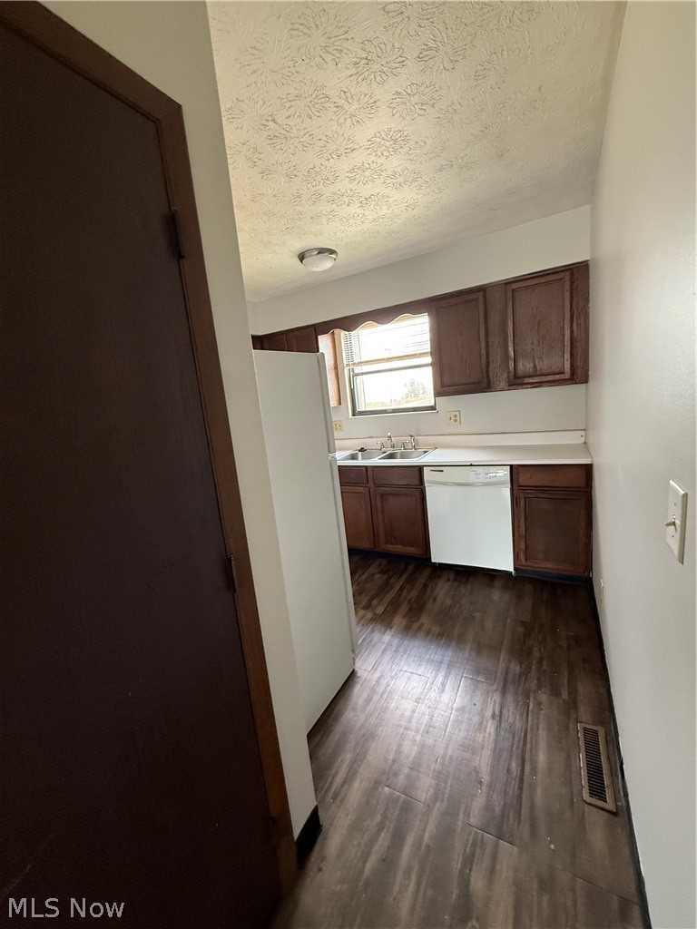 1060 Brandywine Boulevard #D, Zanesville, OH - Photo 3