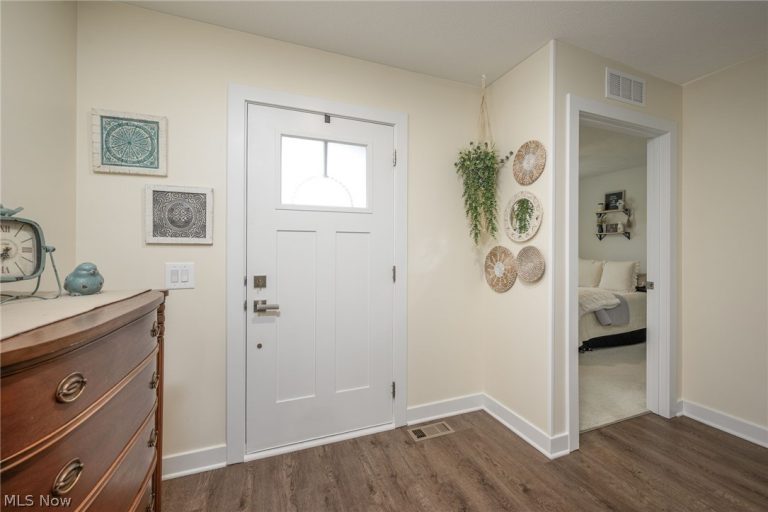 543 Swan Drive, Seville, OH - Photo 4