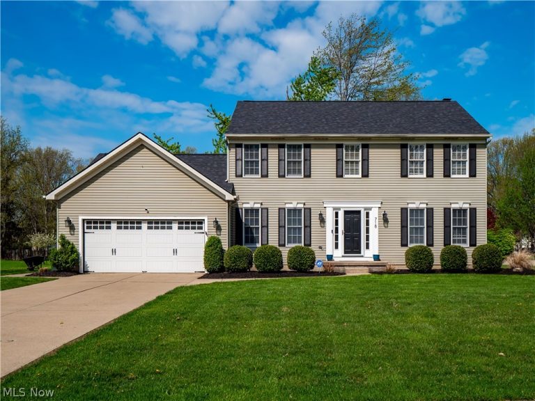 718 Wedgewood Drive, Avon Lake, OH, 44012