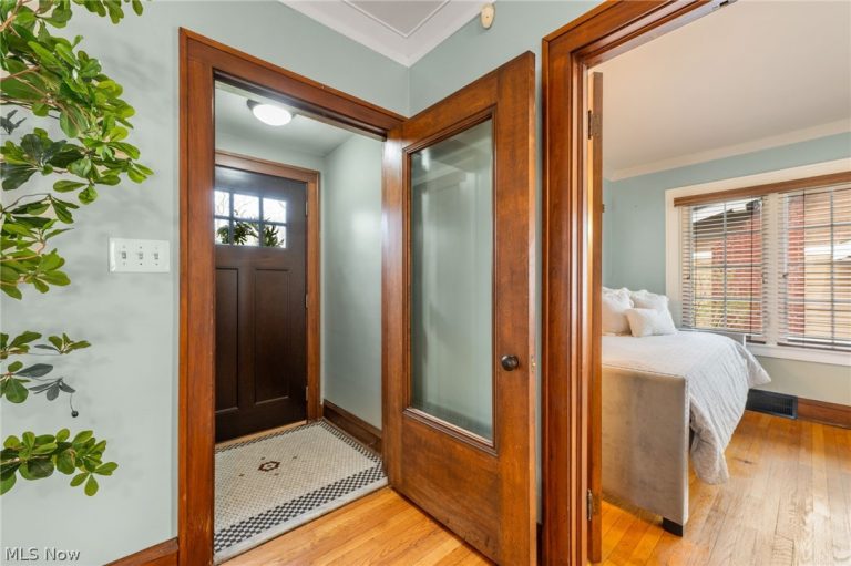 2135 Riverside Drive, Lakewood, OH - Photo 4