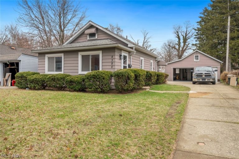 4385 229th Street, Fairview Park, OH - Photo 2