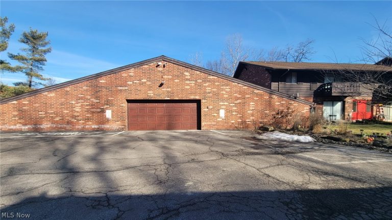 16080 Maple Heights Boulevard #101, Maple Heights, OH - Photo 3
