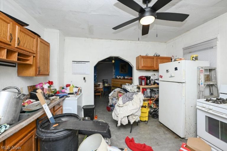 240 1st Street, Barberton, OH - Photo 6