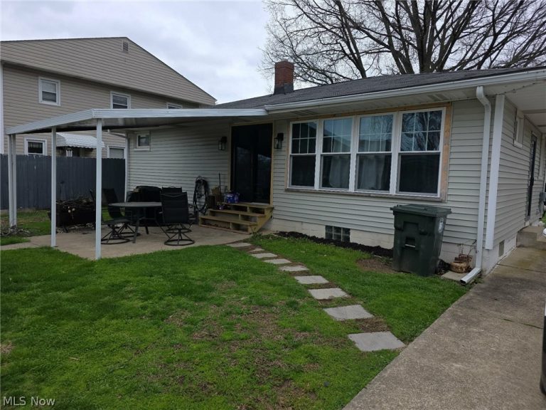 3605 Birchdale Road, Canton, OH - Photo 3