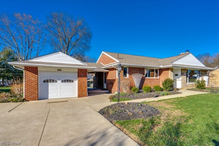 3917 Crestwood Street, Canton, OH - Photo 5