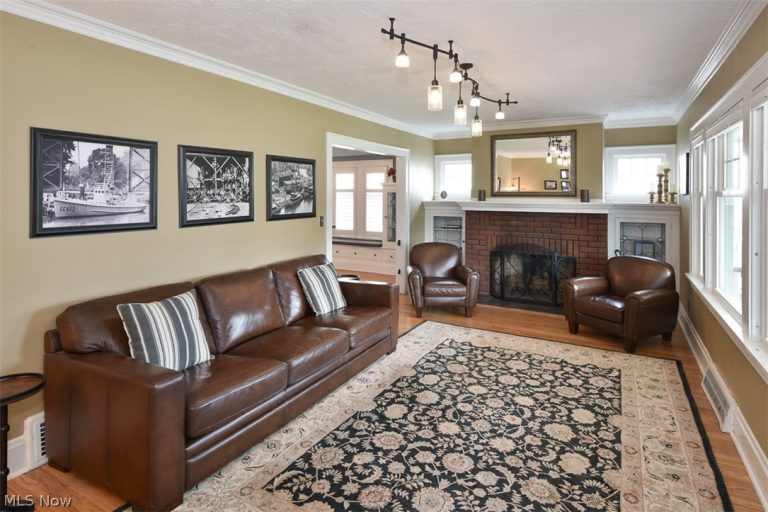 1712 Wright, Rocky River, OH - Photo 3