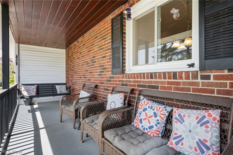 7223 Rosedale Drive, Concord Twp, OH - Photo 2