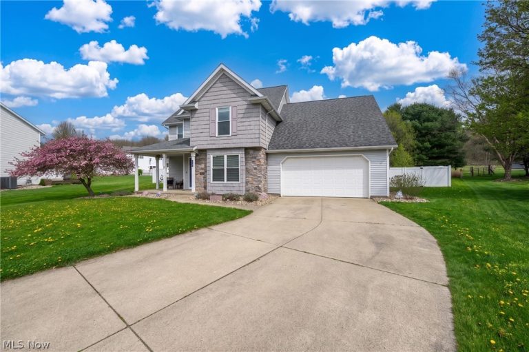 685 Willow Dale Street, Bolivar, OH - Photo 2