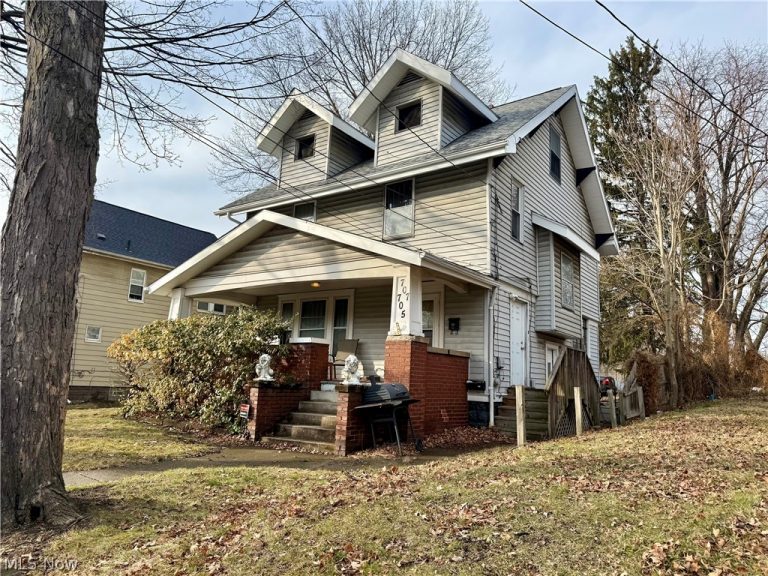707 Hazel Street, Akron, OH - Photo 3