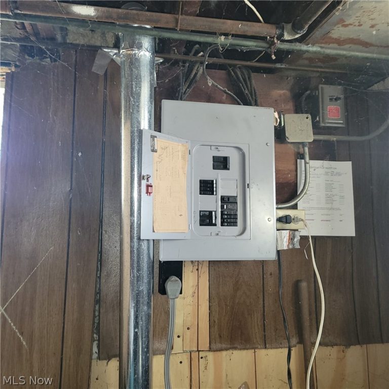 3709 106th Street, Cleveland, OH - Photo 8