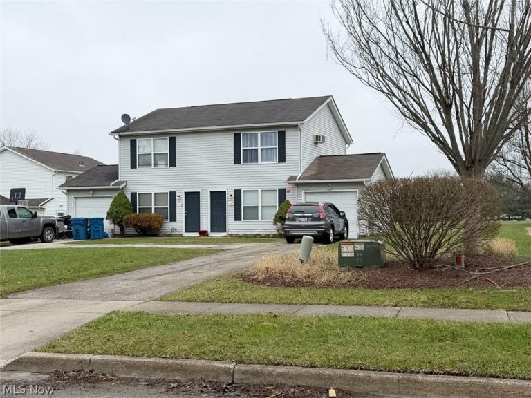1572 Summit Street, Kent, OH - Photo 3