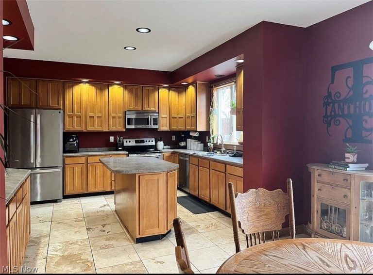 19129 Felton Road, Stewart, OH - Photo 2