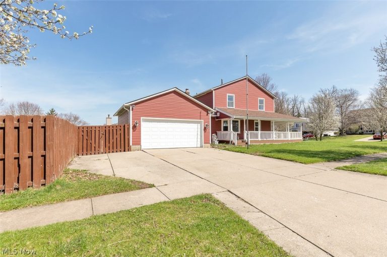 772 Camden Lane, Brunswick, OH - Photo 4